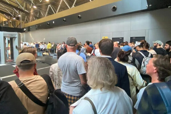 Найбільша авіакомпанія РФ “Аерофлот” повідомила про скасування десятків рейсів: все через хакерську кібератаку Найбільша авіакомпанія РФ "Аерофлот" повідомила про скасування десятків рейсів: все через хакерську кібератаку